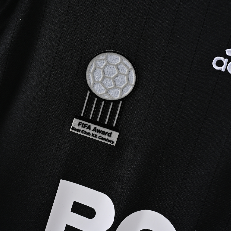 Real Madrid 2006 – Jersey Retro Negra