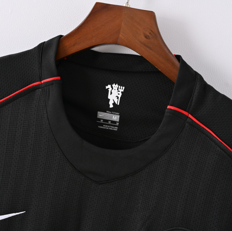 Manchester United 2007/08 – Jersey Retro Negra