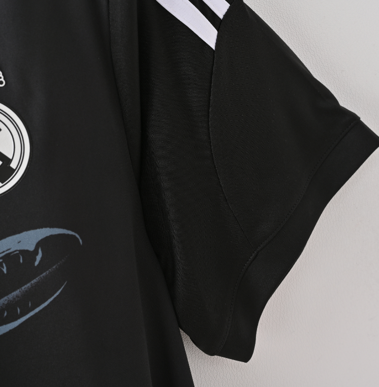 Real Madrid 2014 – Jersey Retro Black Edition