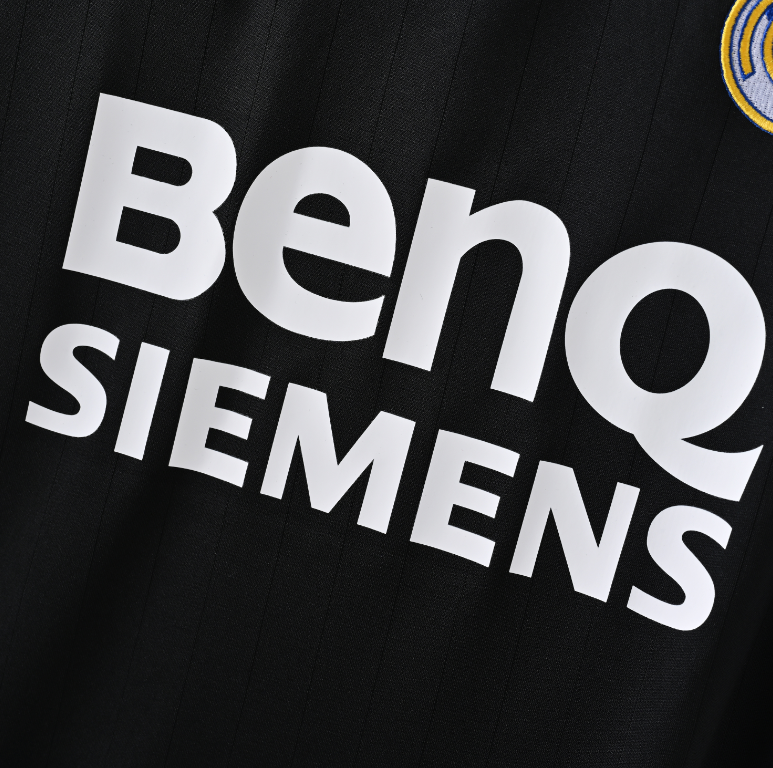 Real Madrid 2006 – Jersey Retro Negra