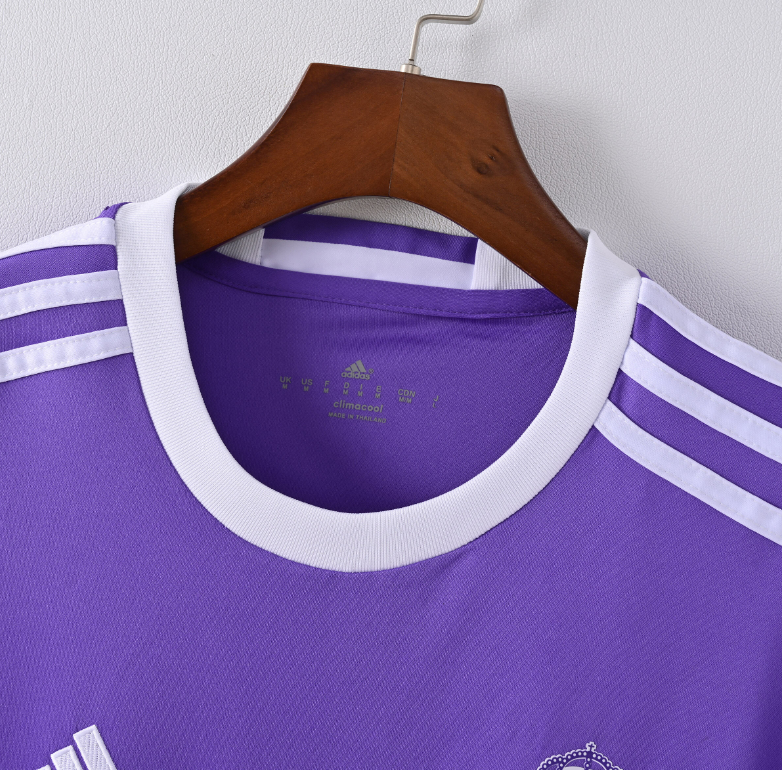 Real Madrid 2017 – Jersey Retro Morada