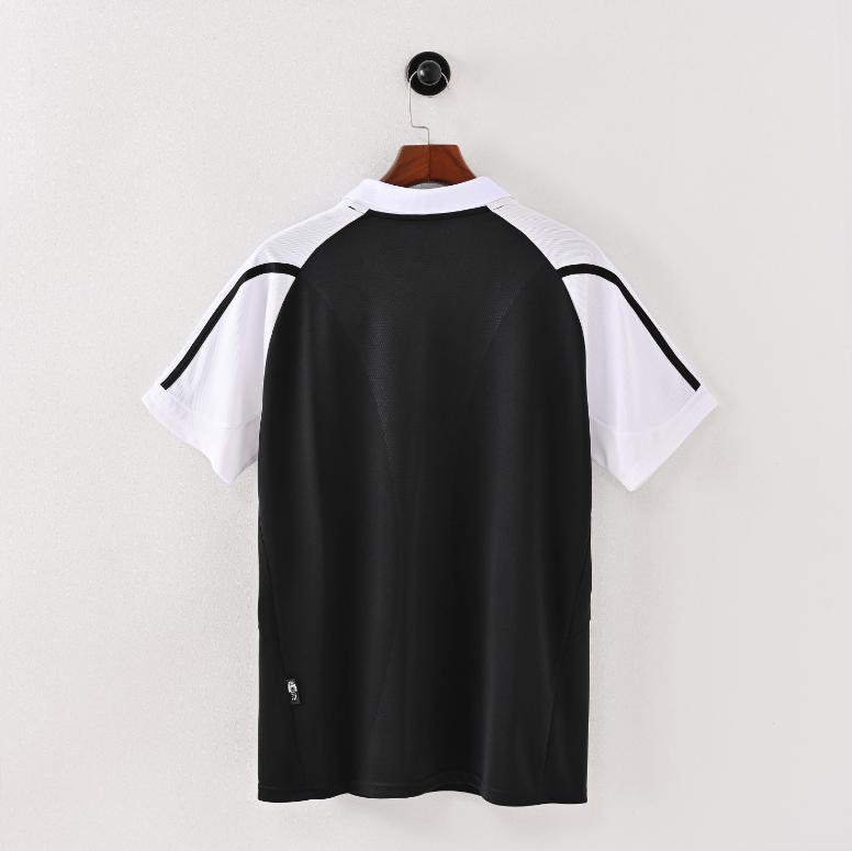 Real Madrid 2001/02 – Jersey Retro Negra
